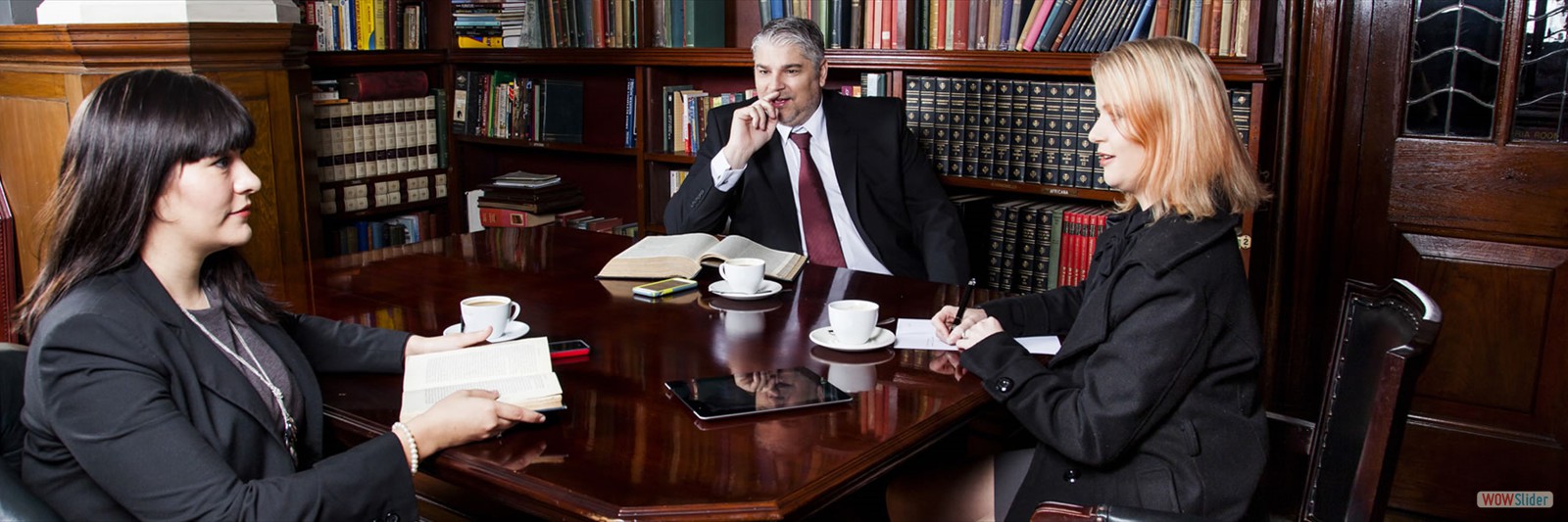 migration-lawyers-team-slider-2